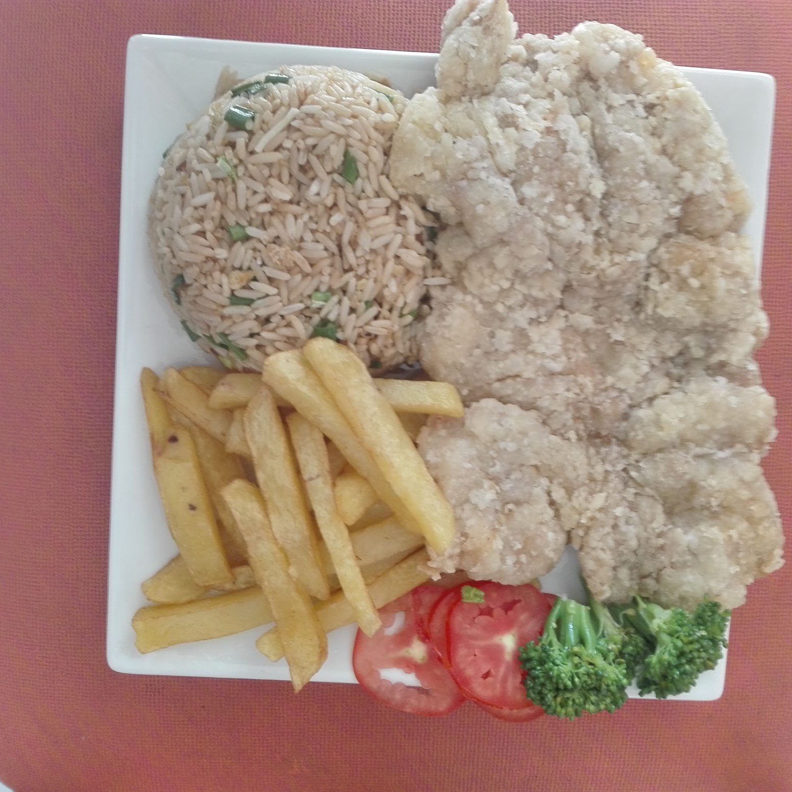 Plato popular de Nan Jing, restaurante en Huacho