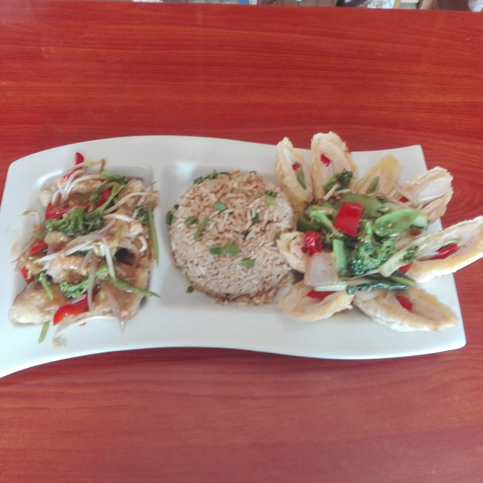 Comida de Nan Jing, chifa y pollería en Santa María