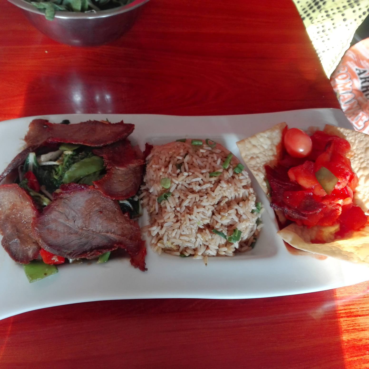 Comida de Nan Jing para almuerzo y cena en Huacho